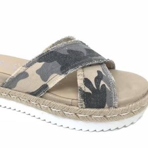 Very G Sandals